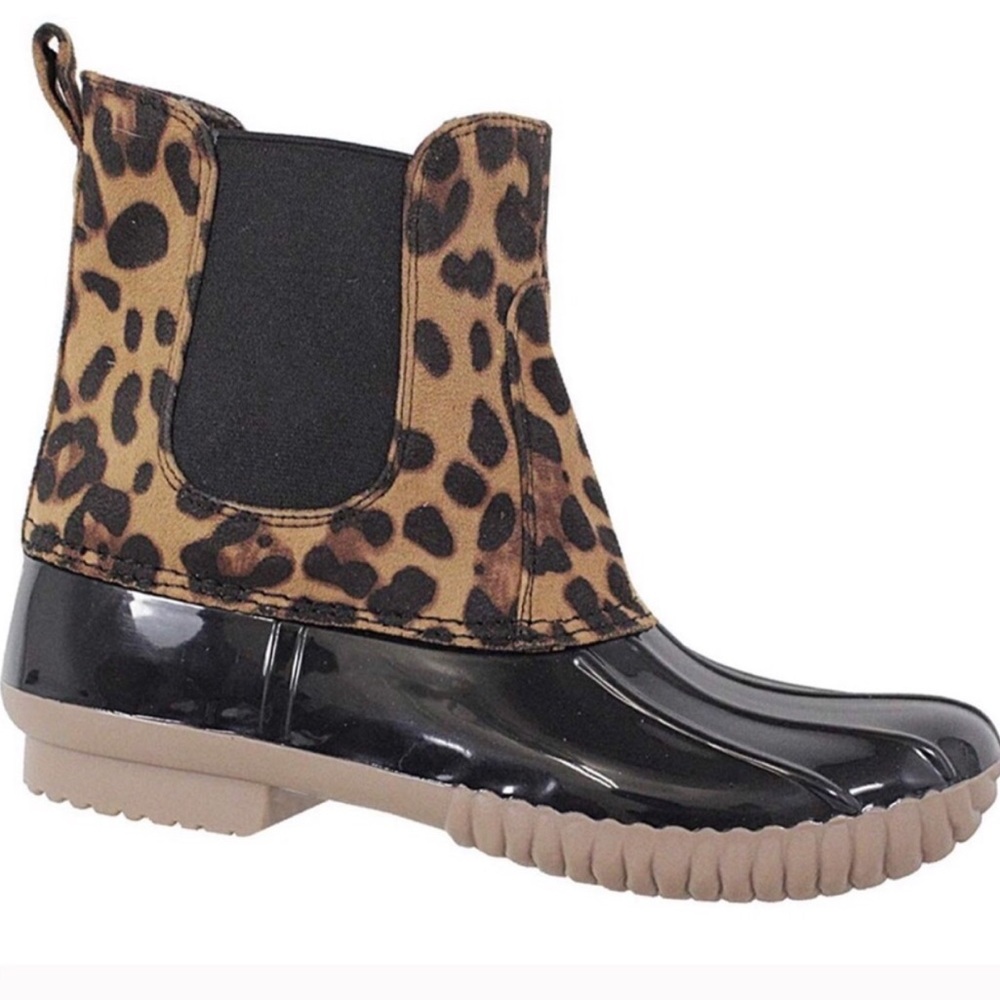 Cheetah Print Duck Boots 7.5